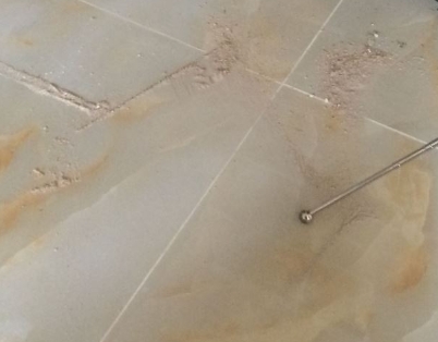 汉阳瓷砖空鼓维修公司分享粘合剂选择不当在瓷砖铺贴过程中可能导致以下问题